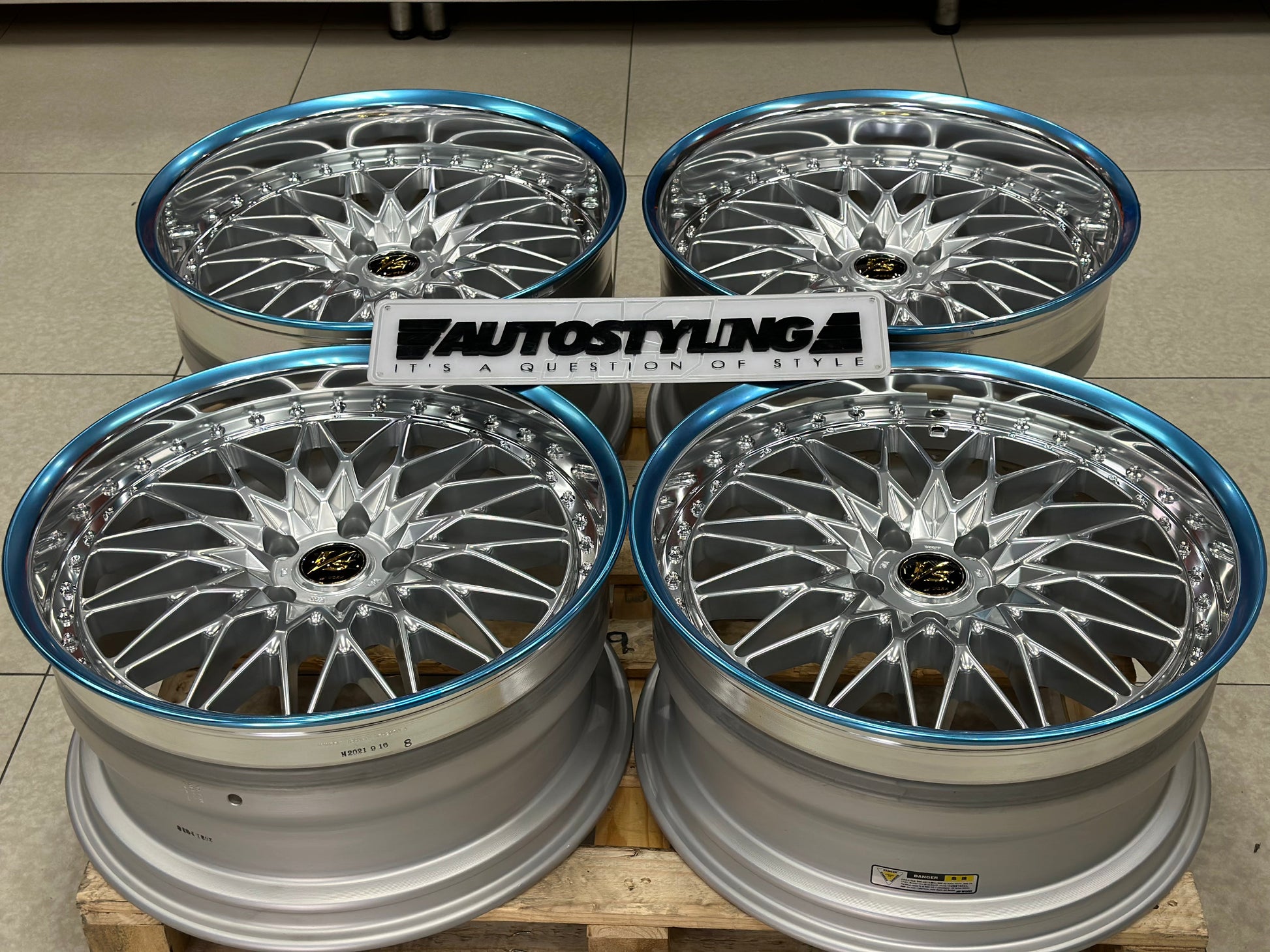 20” WORK VSXV 3pce split wheels 5/120