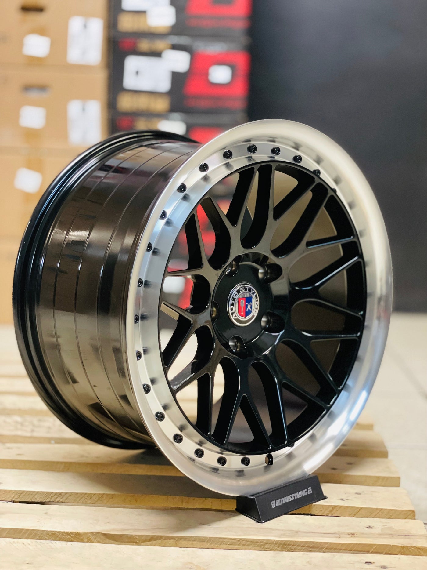 18” F81SL300  5x120