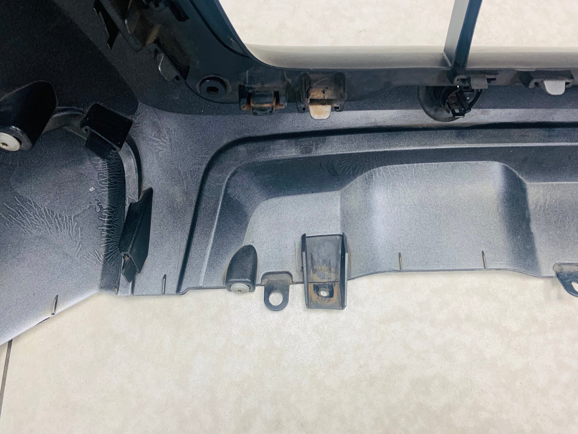 FORD RANGER WILDTRAK OEM FRONT BUMPER WITH FOGS