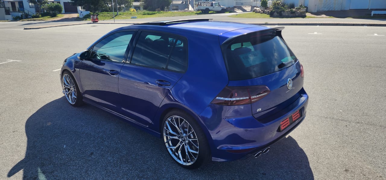 VW GOLF MK7 REVO ROOFSPOILER