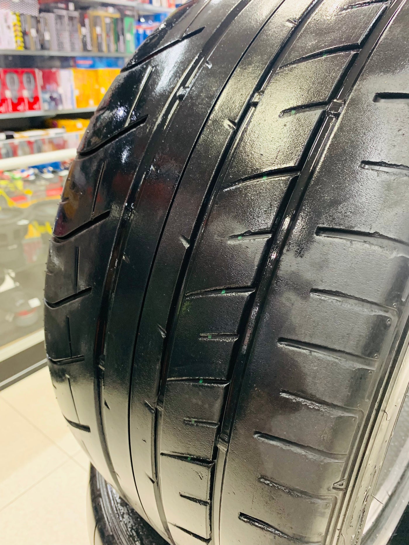 Dunlop tyres pre owned for Nissan gtr 35