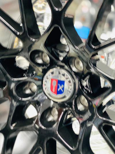 20” M4 COMP GLOSS BLACK