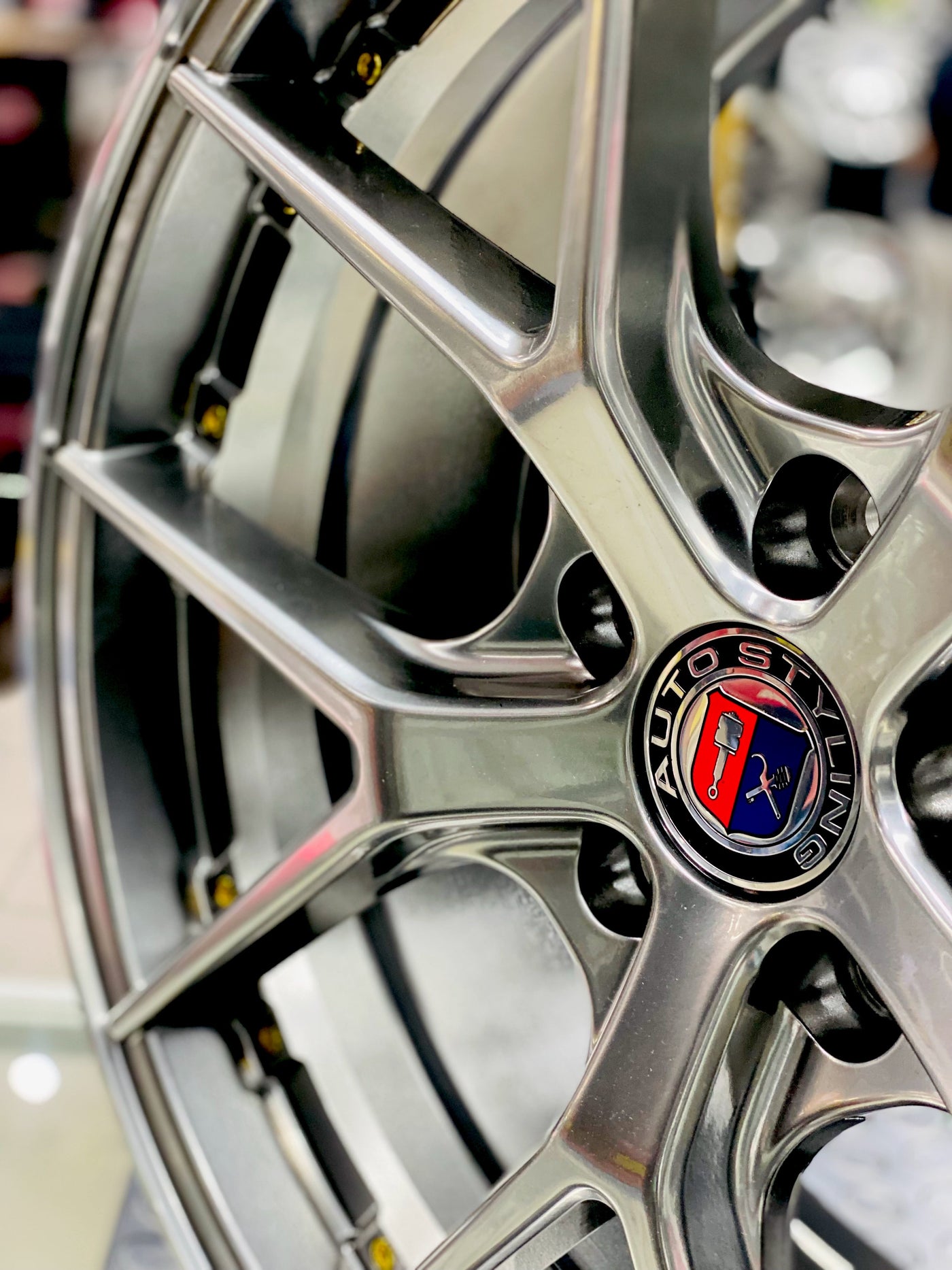 18” F881554  5x112 & 5x120