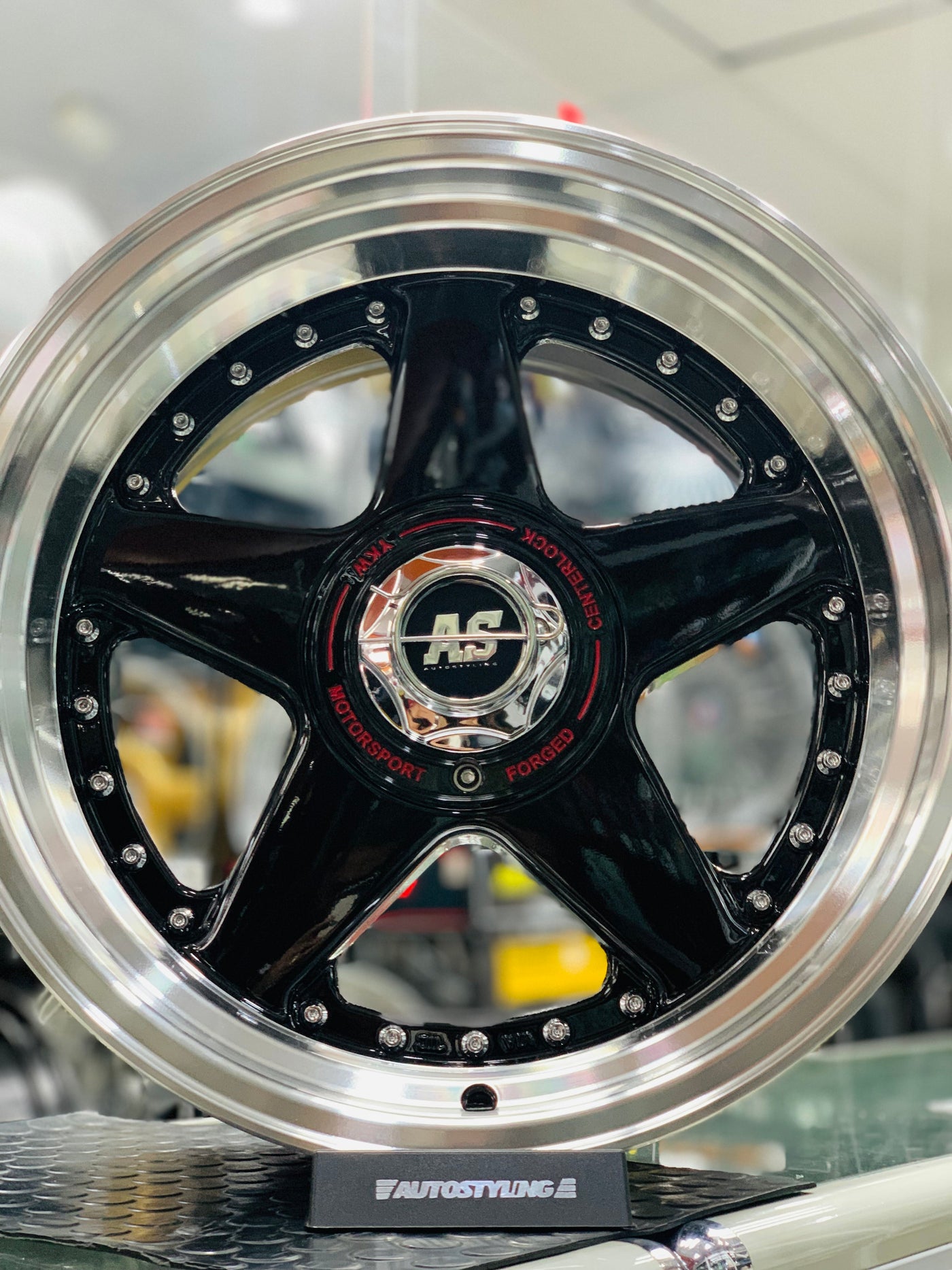 17” AS- 360 8.5/10j WHEELS