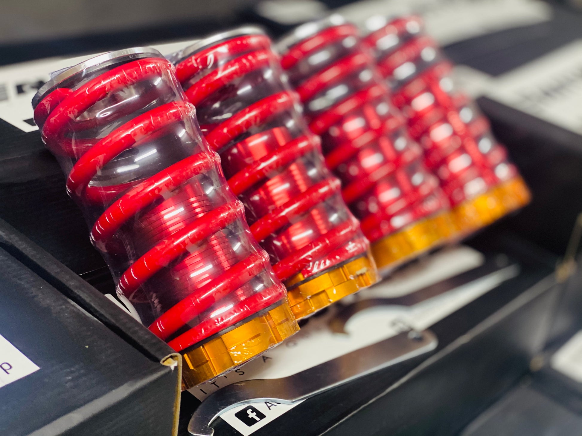 UNIVERSAL SLEEVE OVERS