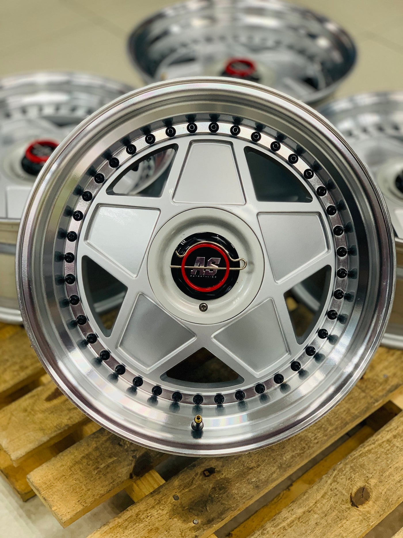 17” AS-MODENA SILVER 4/100 & 5/100- PREOWNED SET