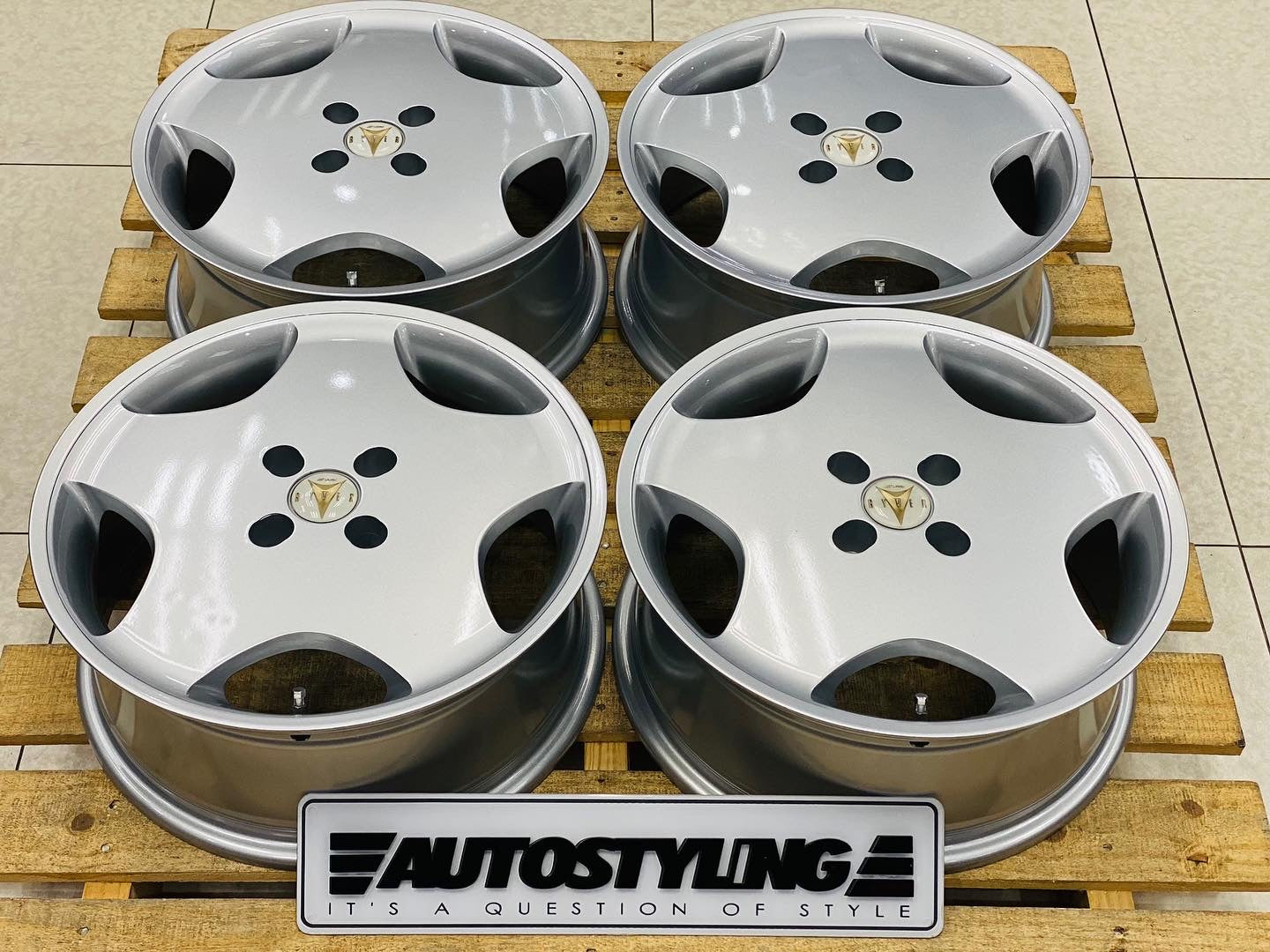 17” WORK RYVER MONOBLOCK