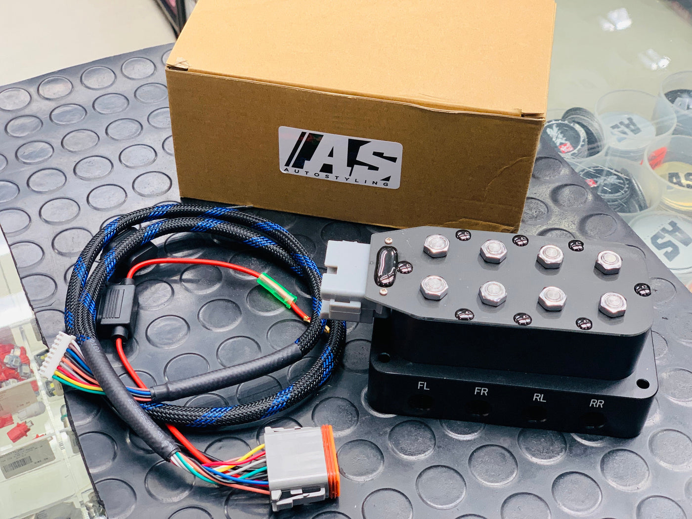VU4 SOLENOID BLOCK