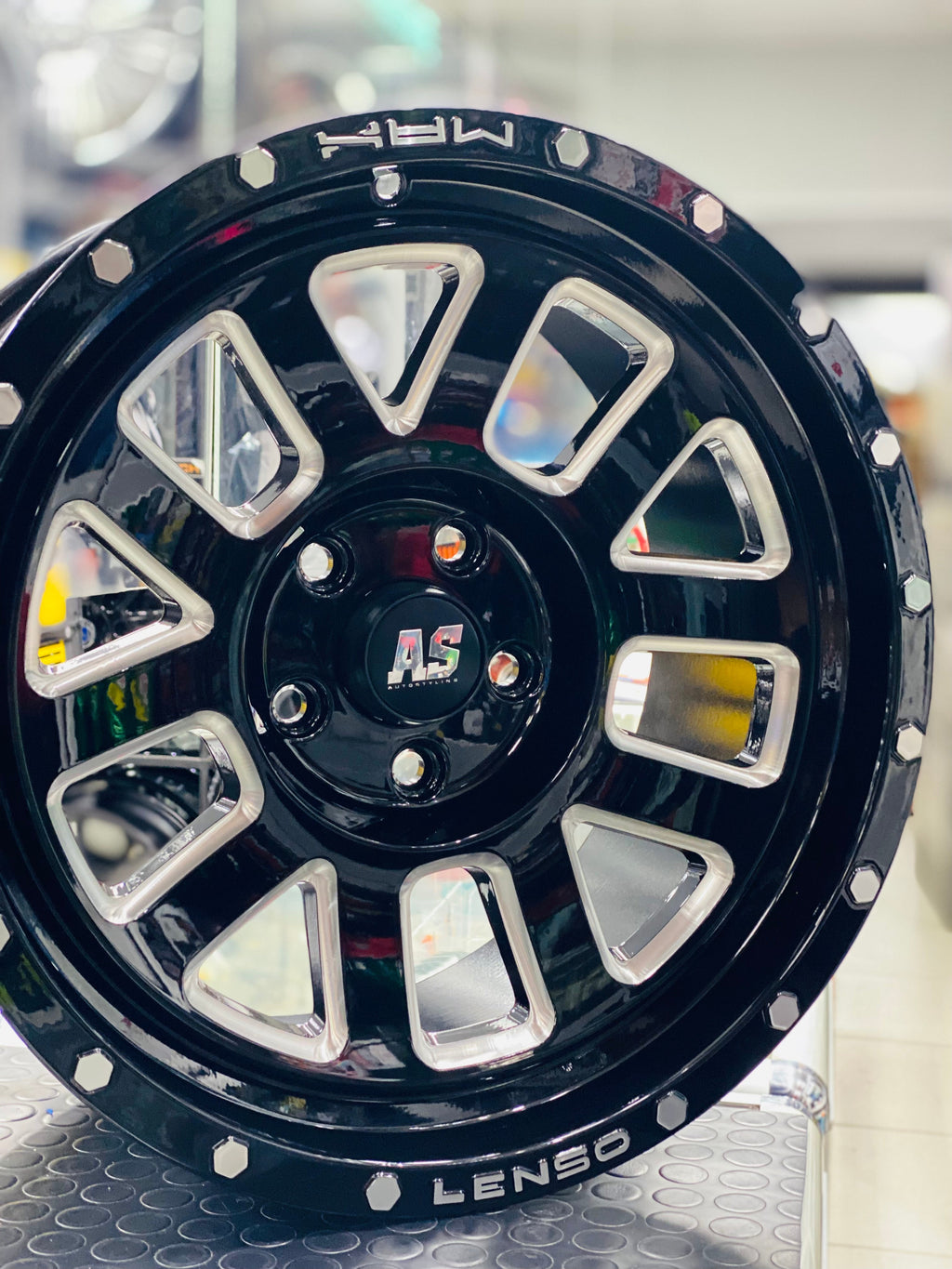 17” LENSO MX7 5/114 BAKKIE RIMS