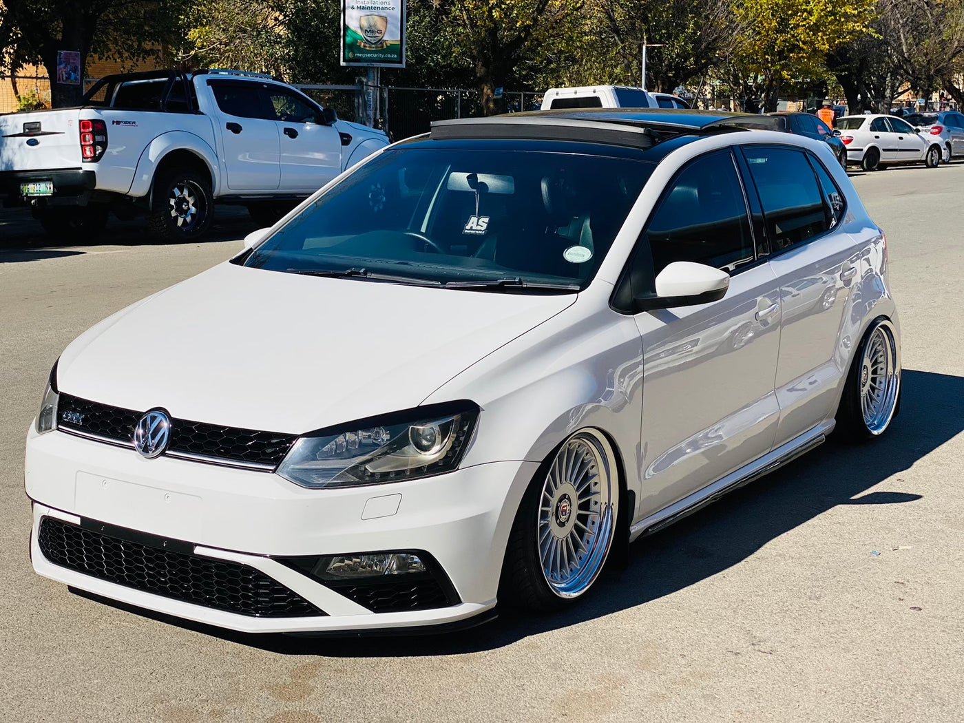 VW POLO 6 EYELIDS