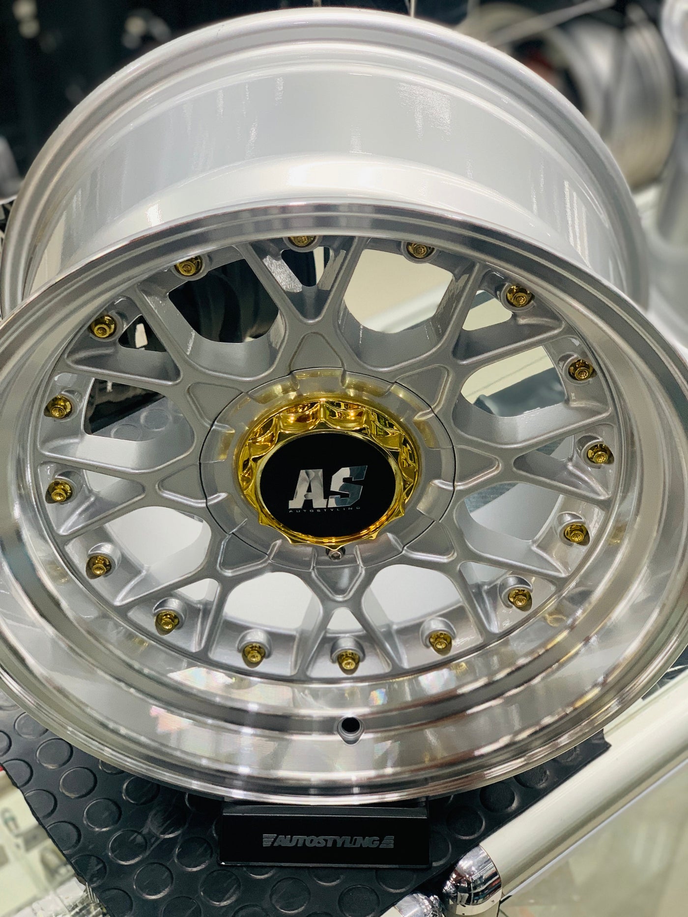 15'' AS- RC2 SILVER, GOLD STUDS 4x100 4x114 wheels