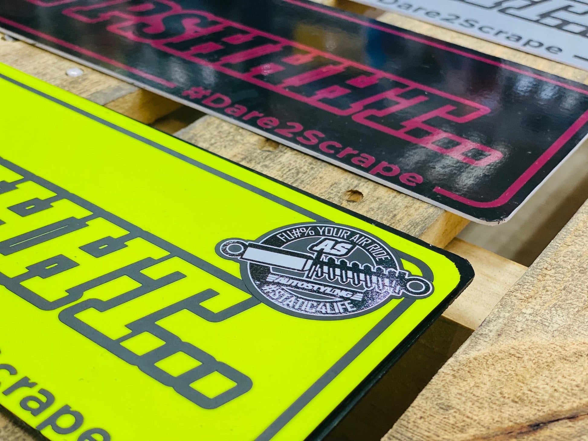 JOU mASe PSHHHT... SHOW PLATE