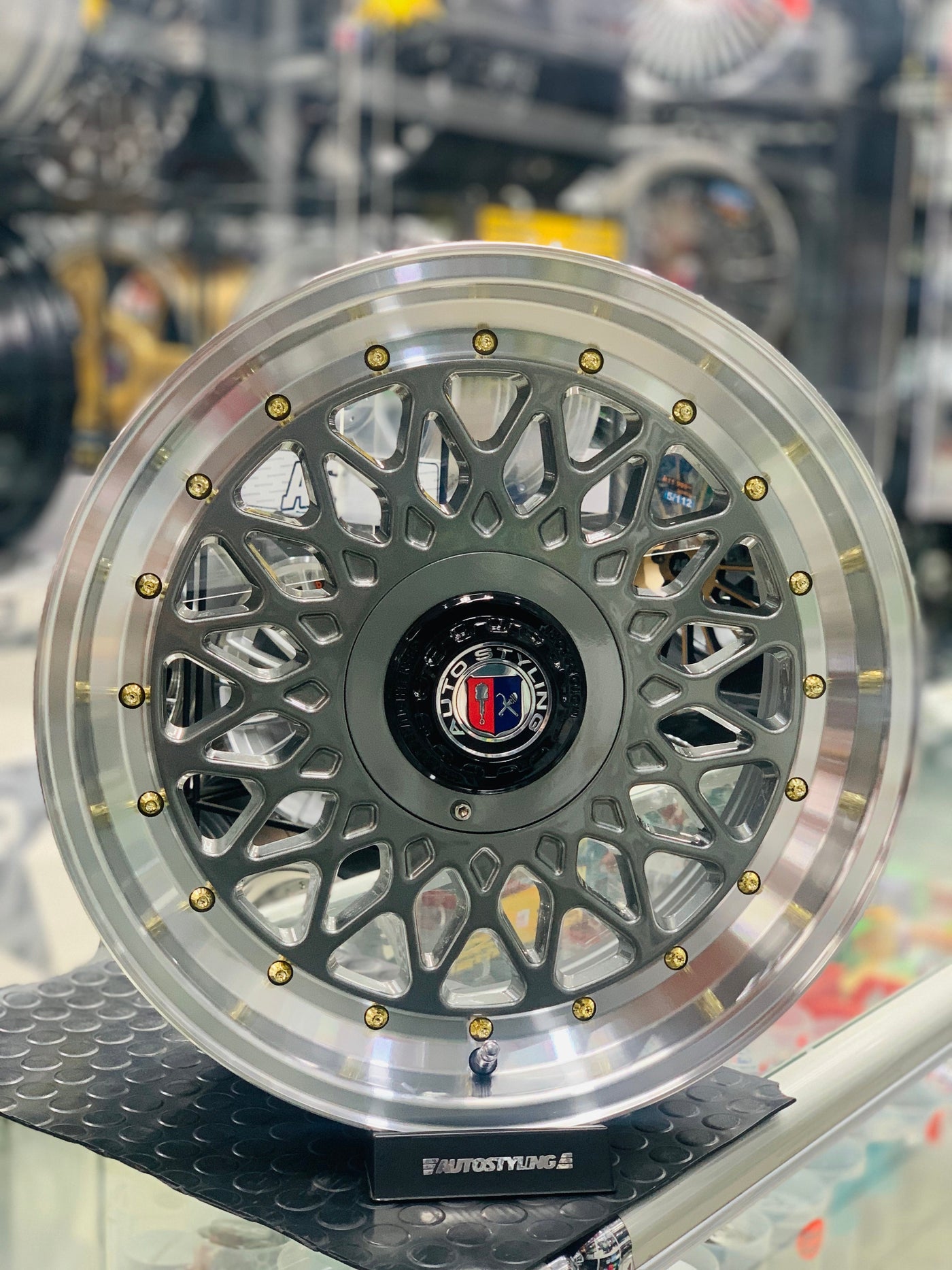 17” AS-PMESH GUNMETAL WHEELS