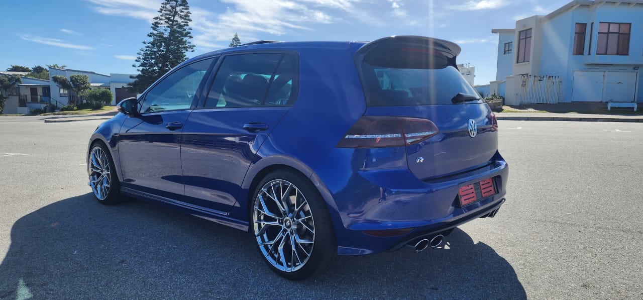 VW GOLF MK7 REVO ROOFSPOILER