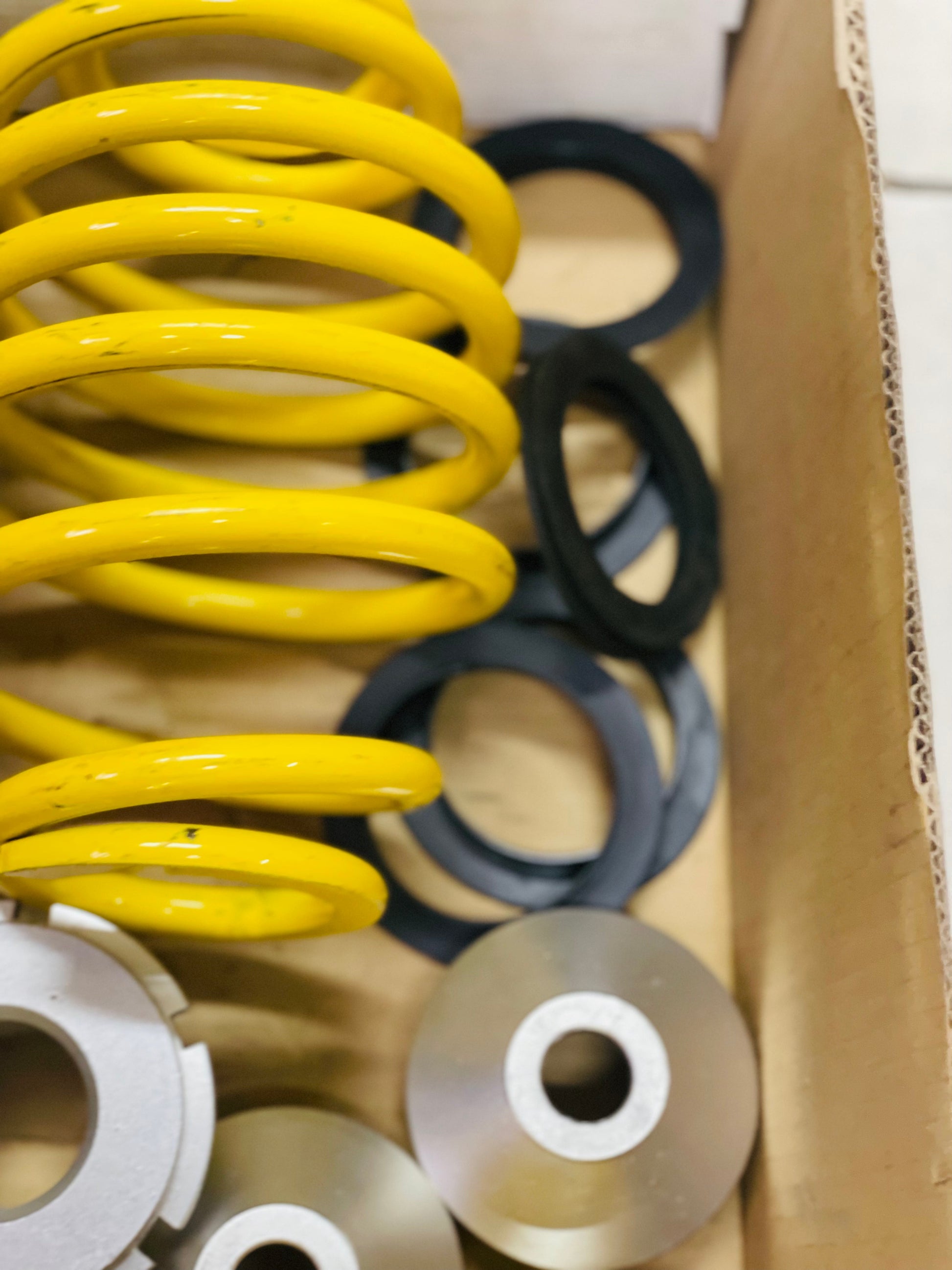 ARC COILOVERS FOR CORSA/CHEV UTILITY BAKKIE PREOWNED COILOVERS