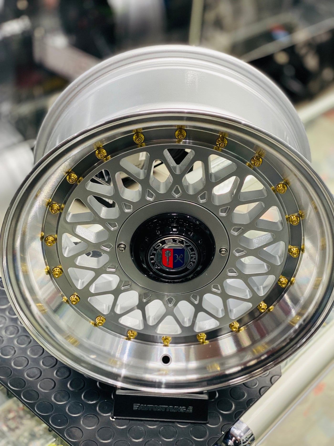 15” AS-P/MESH 4/100 4/114  SILVER + GOLD STUD