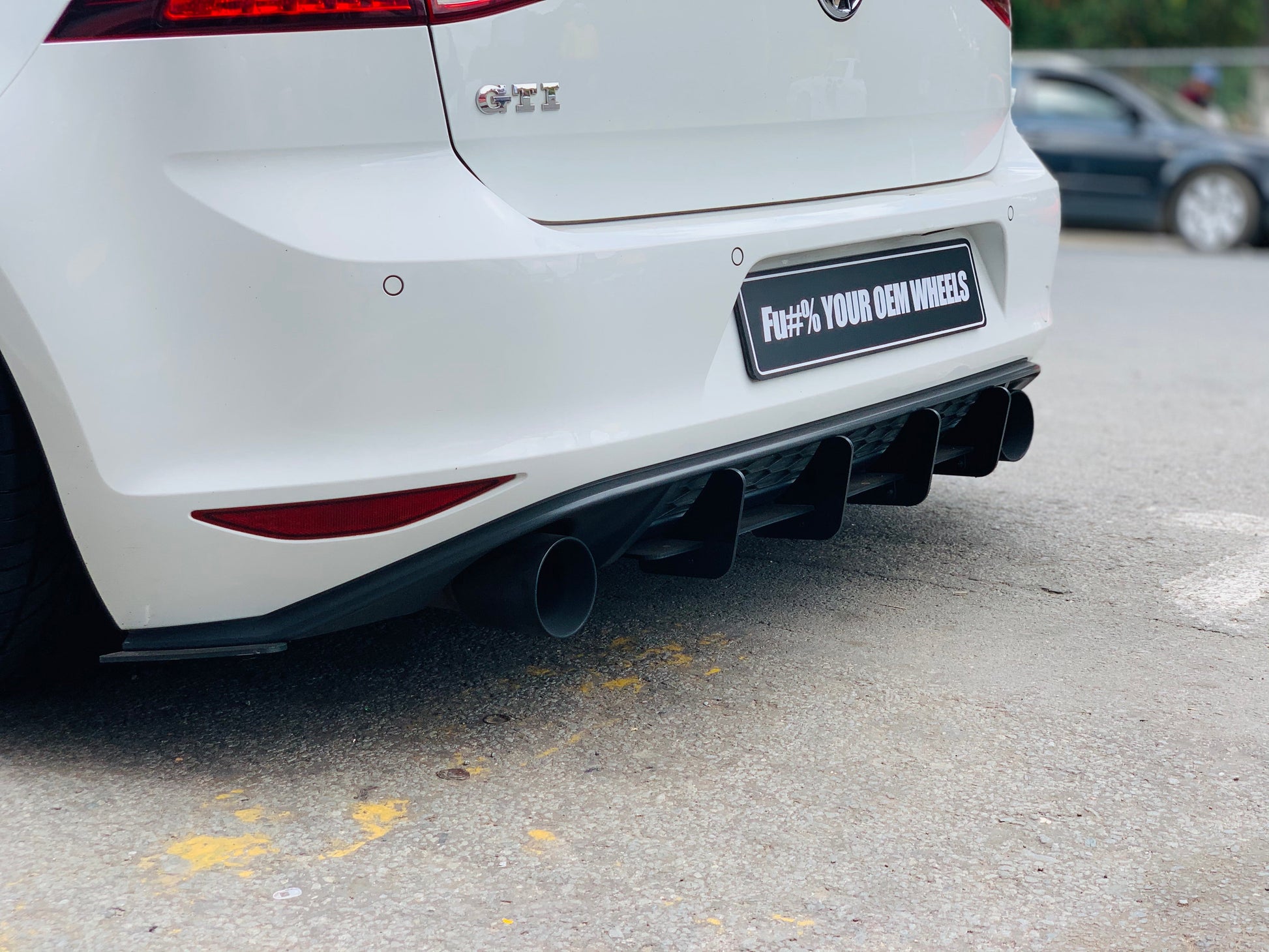 REAR BUMPER DIFFUSER FOR VW MK7 & MK7.5 GTI