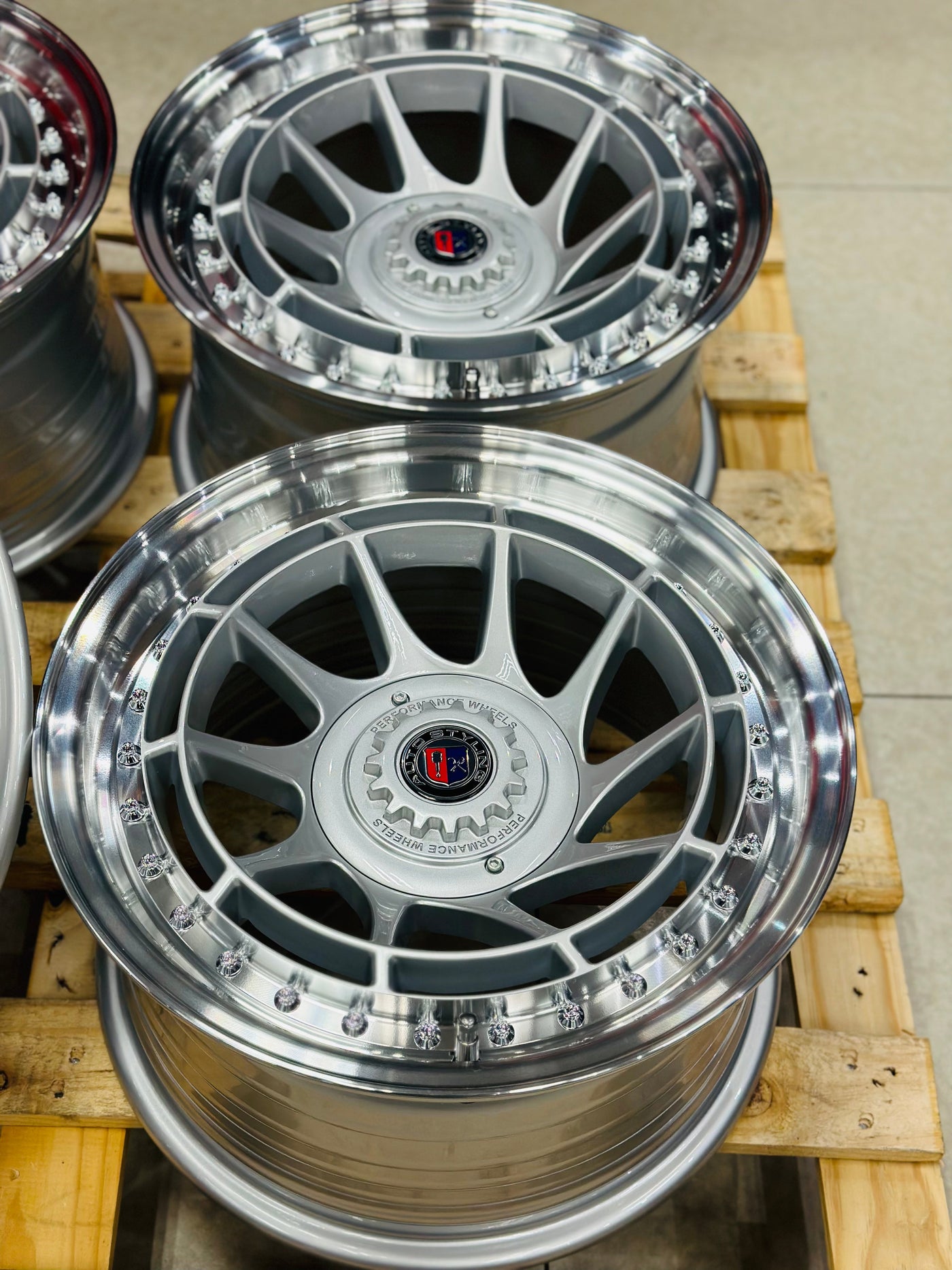 15” AS-7573 SILVER  4/100 4/108 wheels