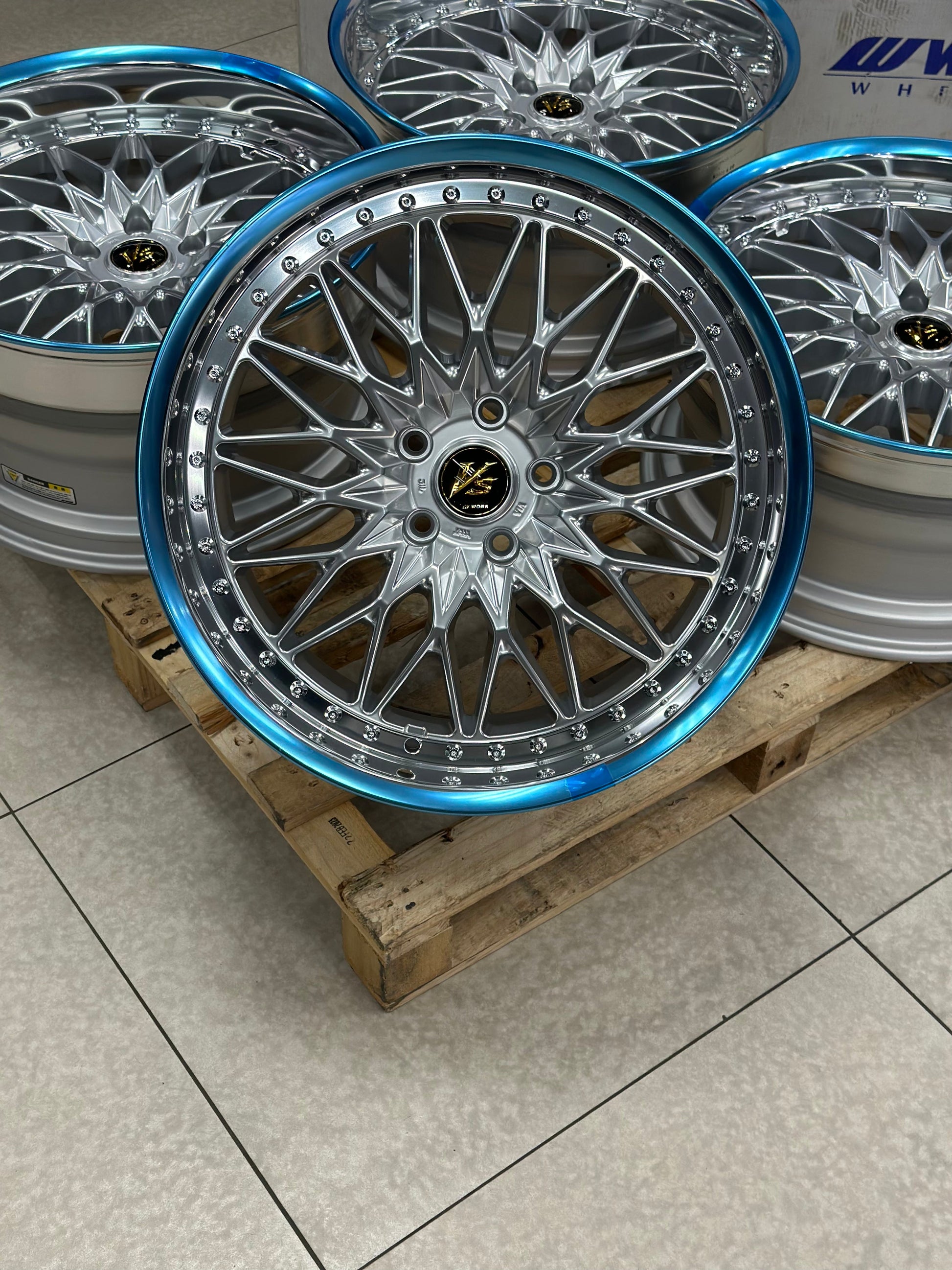20” WORK VSXV 3pce split wheels 5/120