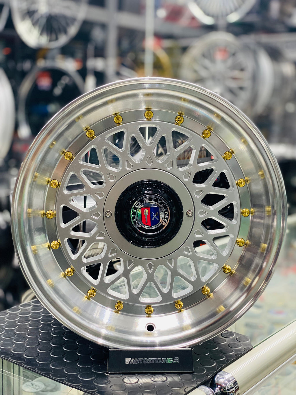 15” AS-P/MESH 4/100 4/108 SILVER GOLD STUD