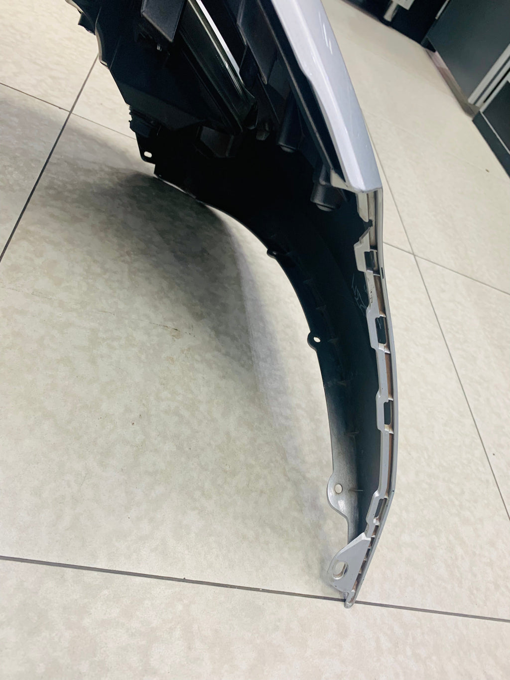 FORD RANGER WILDTRAK OEM FRONT BUMPER WITH FOGS