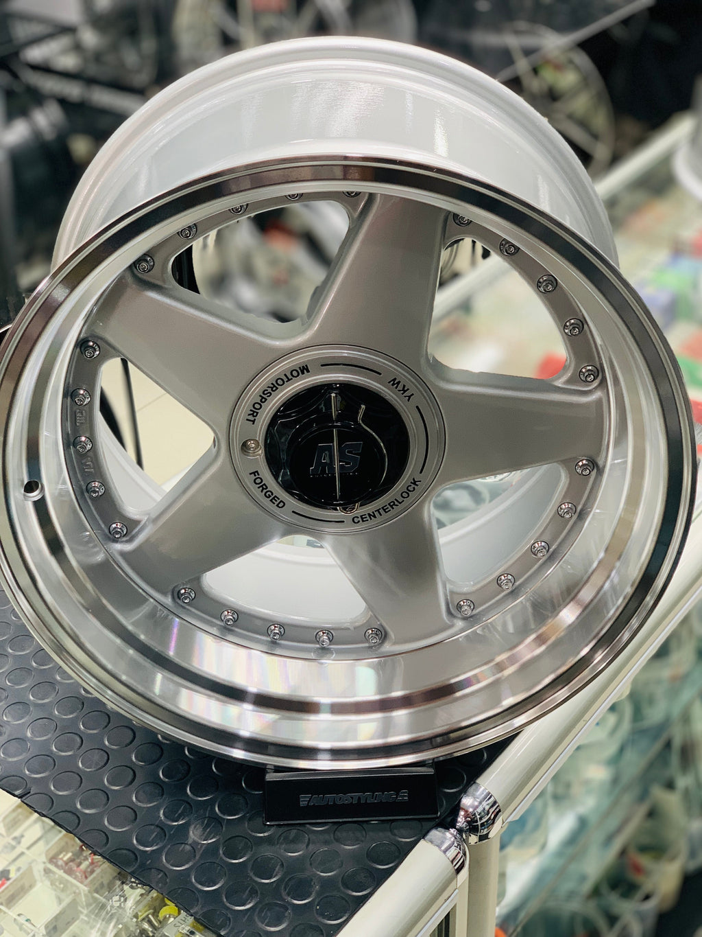 17” AS- 360 8.5/10j WHEELS