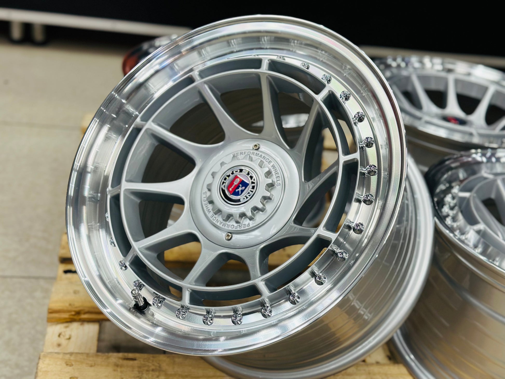 15” AS-7573 SILVER  4/100 4/108 wheels