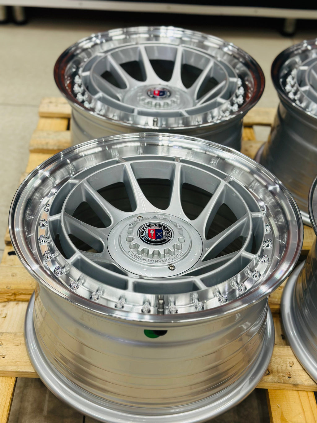 15” AS-7156 SILVER  4/100 4/114 wheels