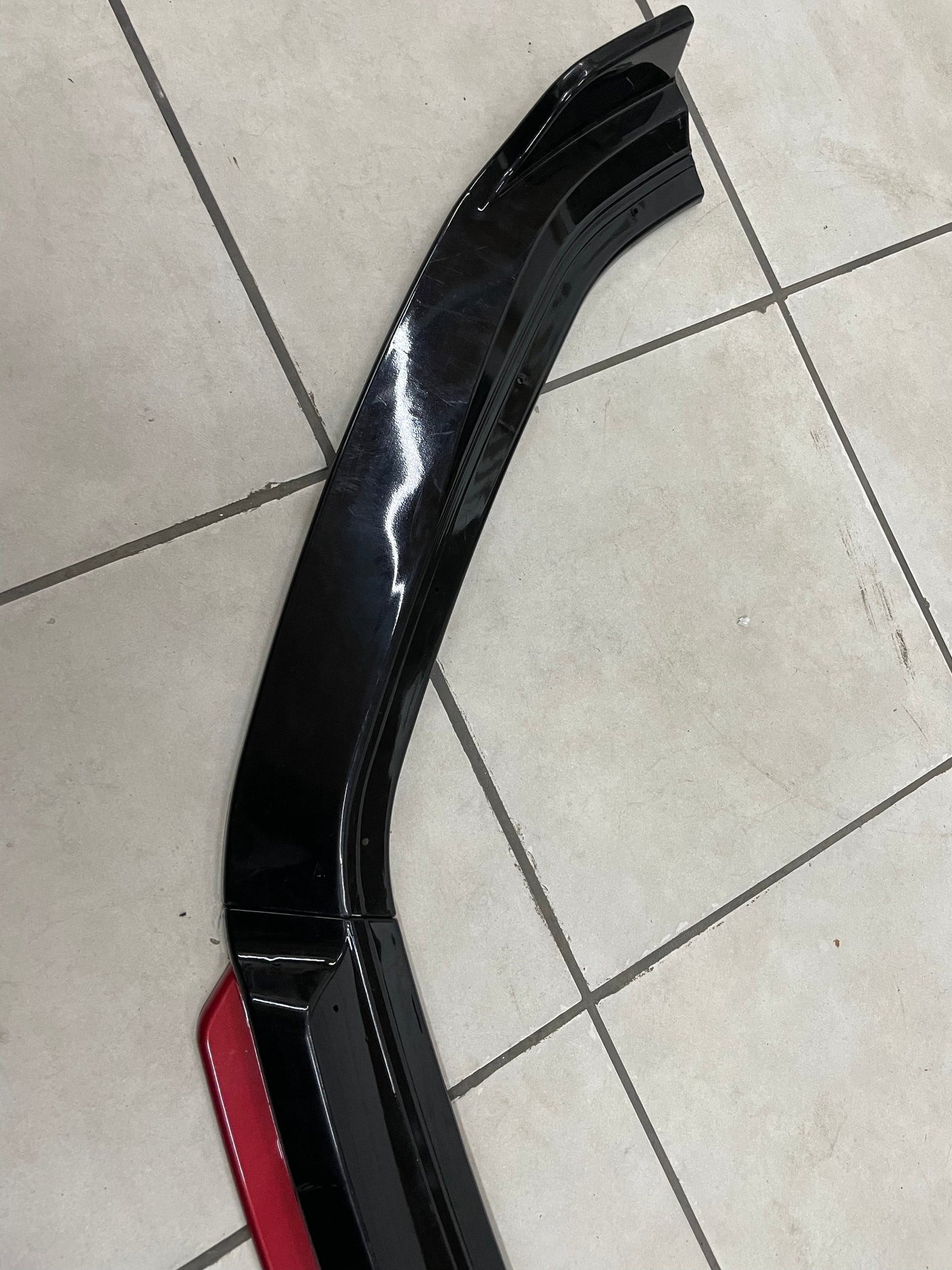 Suitable for Mk7 4pce front spoiler      plastic   gloss black  diy fitment    Non oe   fits all Mk7 models incl GTI & R
