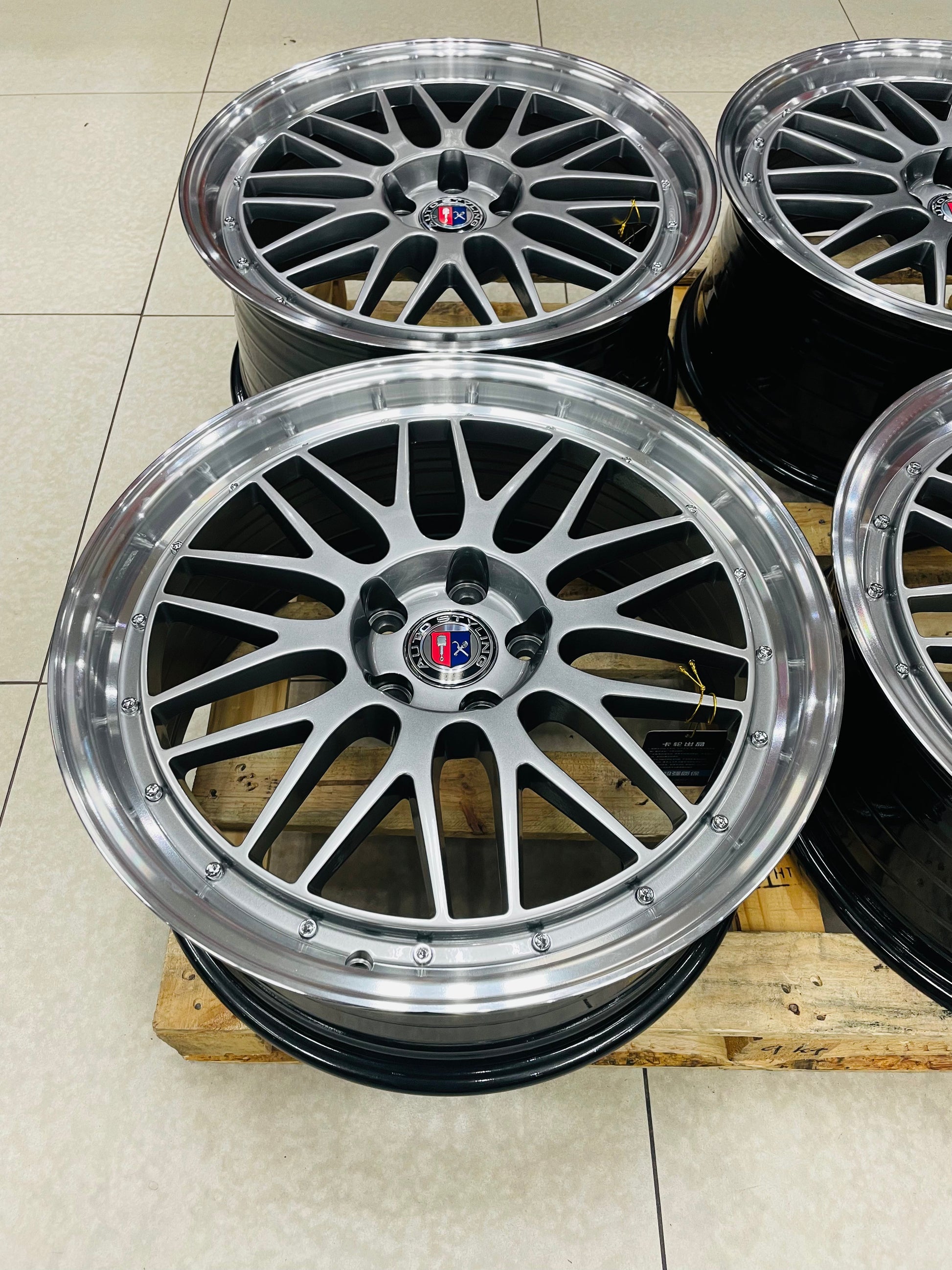 19" AS-LM  5/112 HYPER BLACK 8.5J